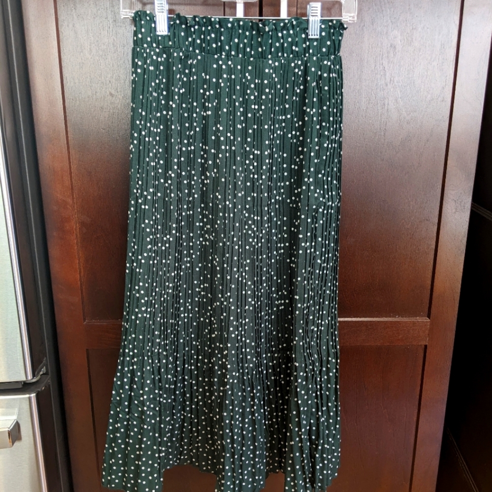 Green Pleated Midi Skirt